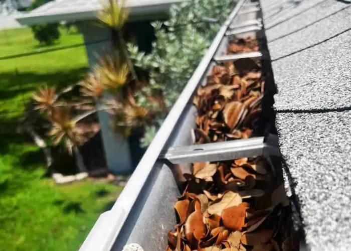 Mukwonago gutter cleaning home page